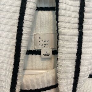 A New Day white w/black stripe turtleneck sweater size small